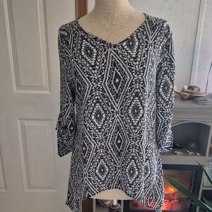 Zac & Rachel Black and White Geometric Tunic